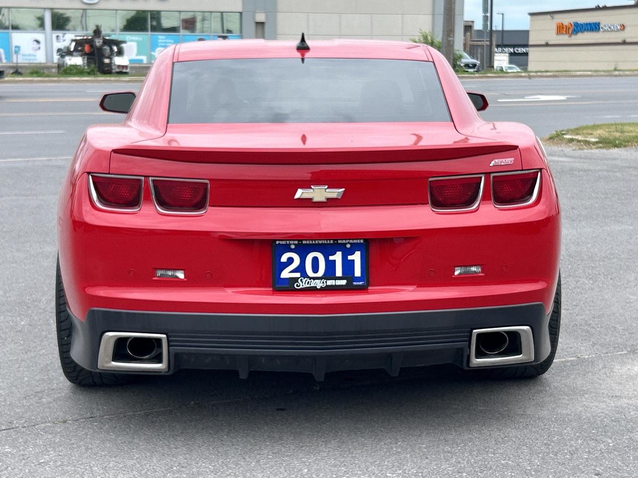2011 Chevrolet Camaro 2SS 6.2L  6-SPEED CALL NAPANEE 613-354-2100 Photo3