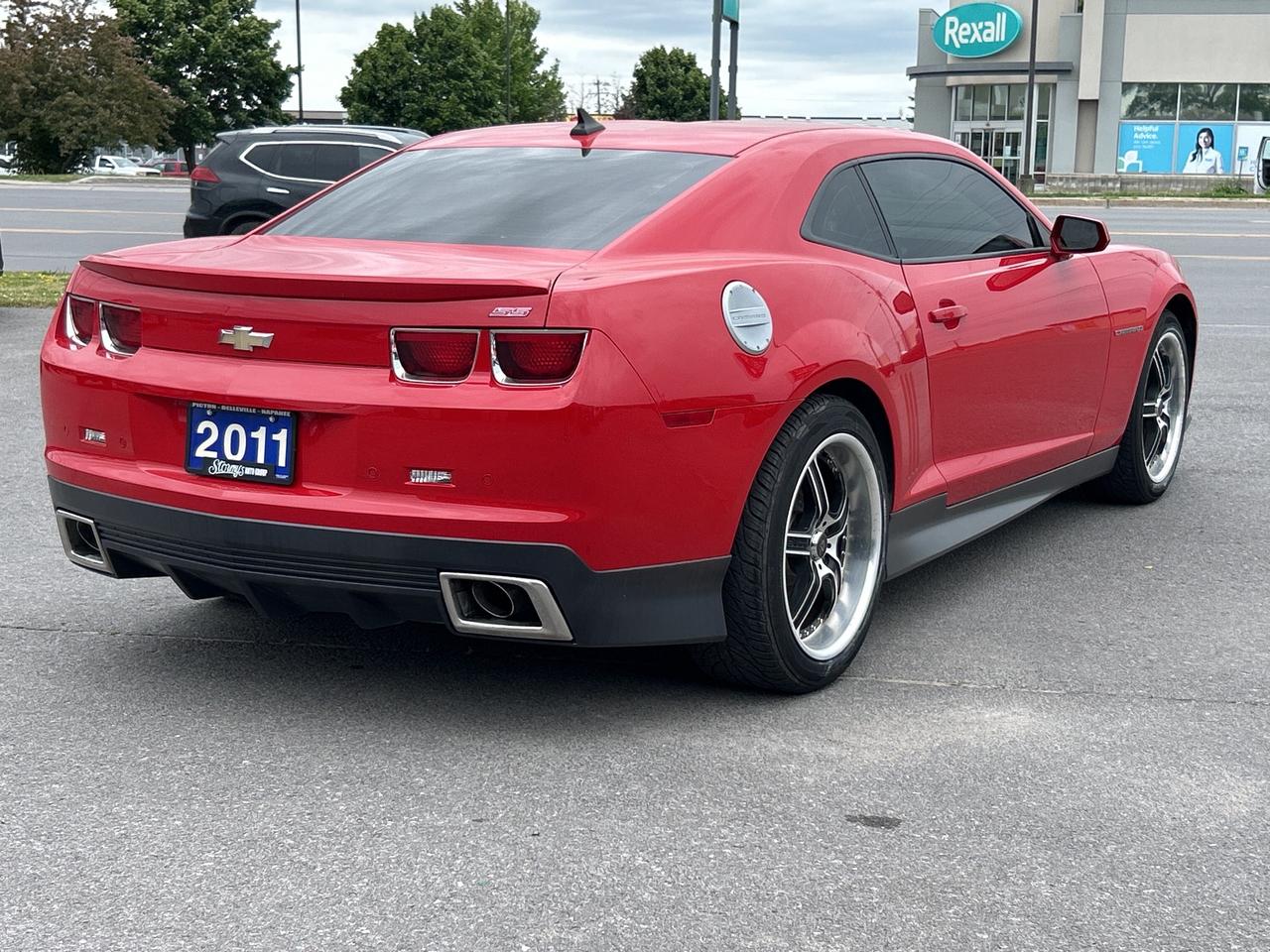 2011 Chevrolet Camaro 2SS 6.2L  6-SPEED CALL NAPANEE 613-354-2100 Photo