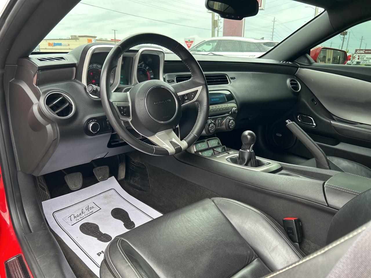 2011 Chevrolet Camaro 2SS 6.2L  6-SPEED CALL NAPANEE 613-354-2100 Photo