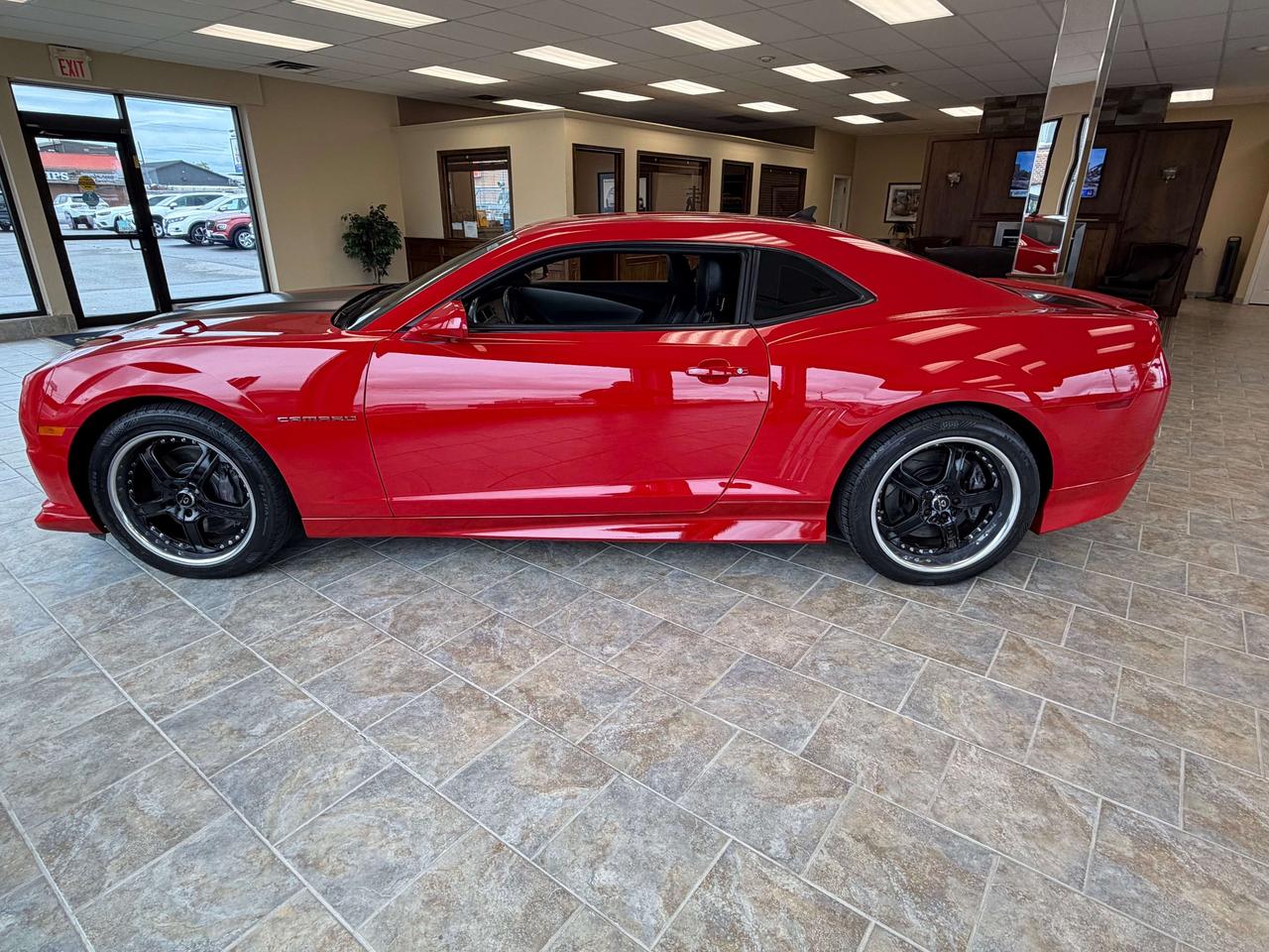 2011 Chevrolet Camaro 2SS 6.2L  6-SPEED CALL BELLEVILLE*613*961*8848 Photo