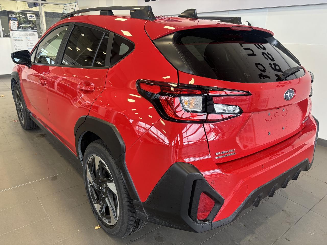 2025 Subaru Crosstrek LIMITED   DEALER DEMO   CLEAN CARFAX  NAVI SUNROOF Photo4