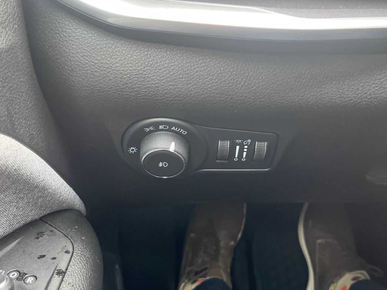 2022 Jeep Compass NORTH 4WD ONE OWNER Photo