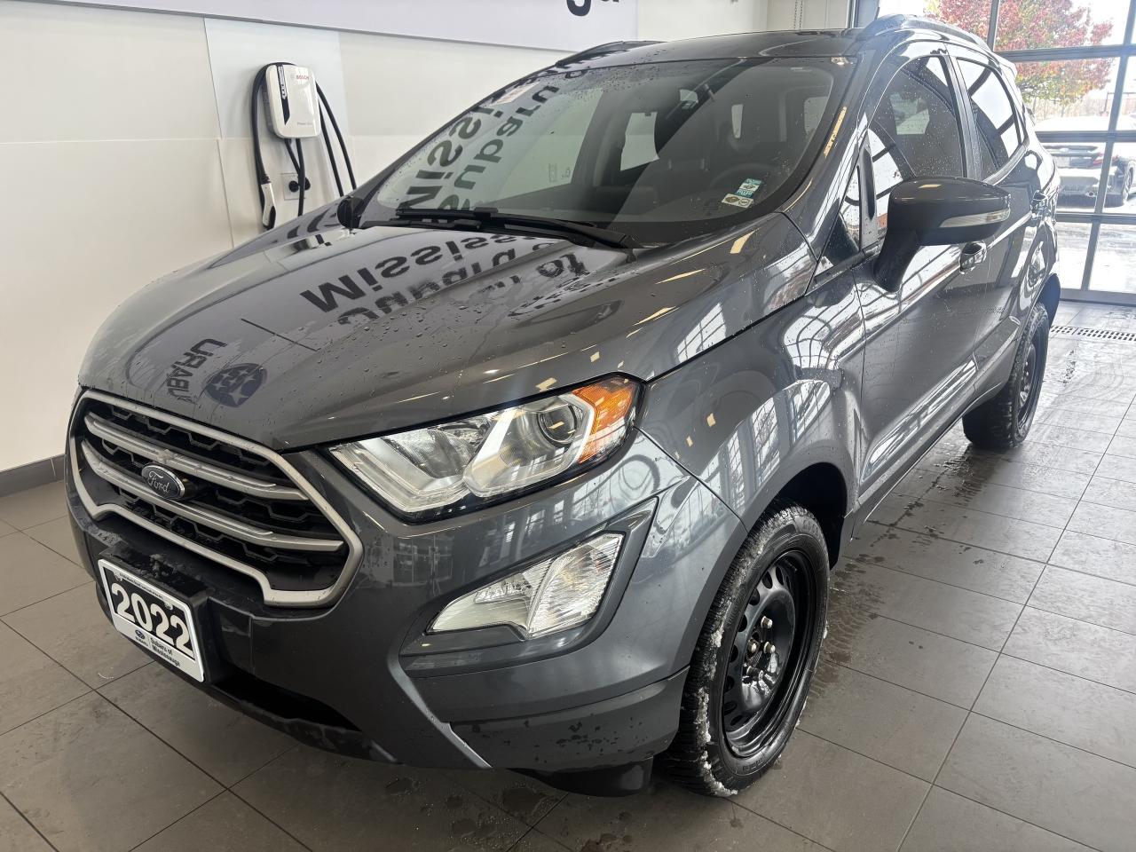 2022 Ford EcoSport SE 4WD   2 SETS OF TIRES/RIMS   CLEAN CARFAX   NAV Photo2