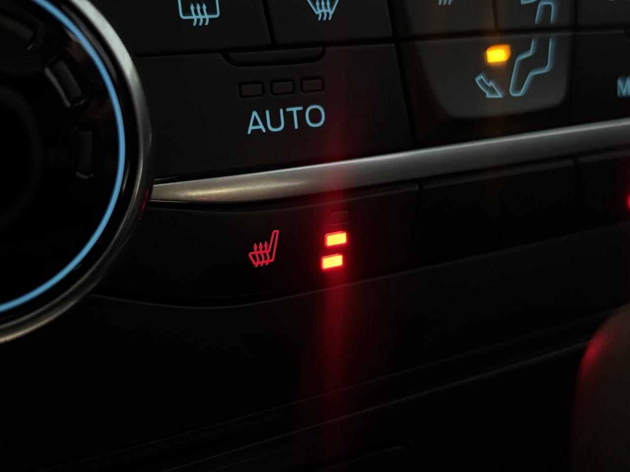 2022 Ford EcoSport SE 4WD   2 SETS OF TIRES/RIMS   CLEAN CARFAX   NAV Photo