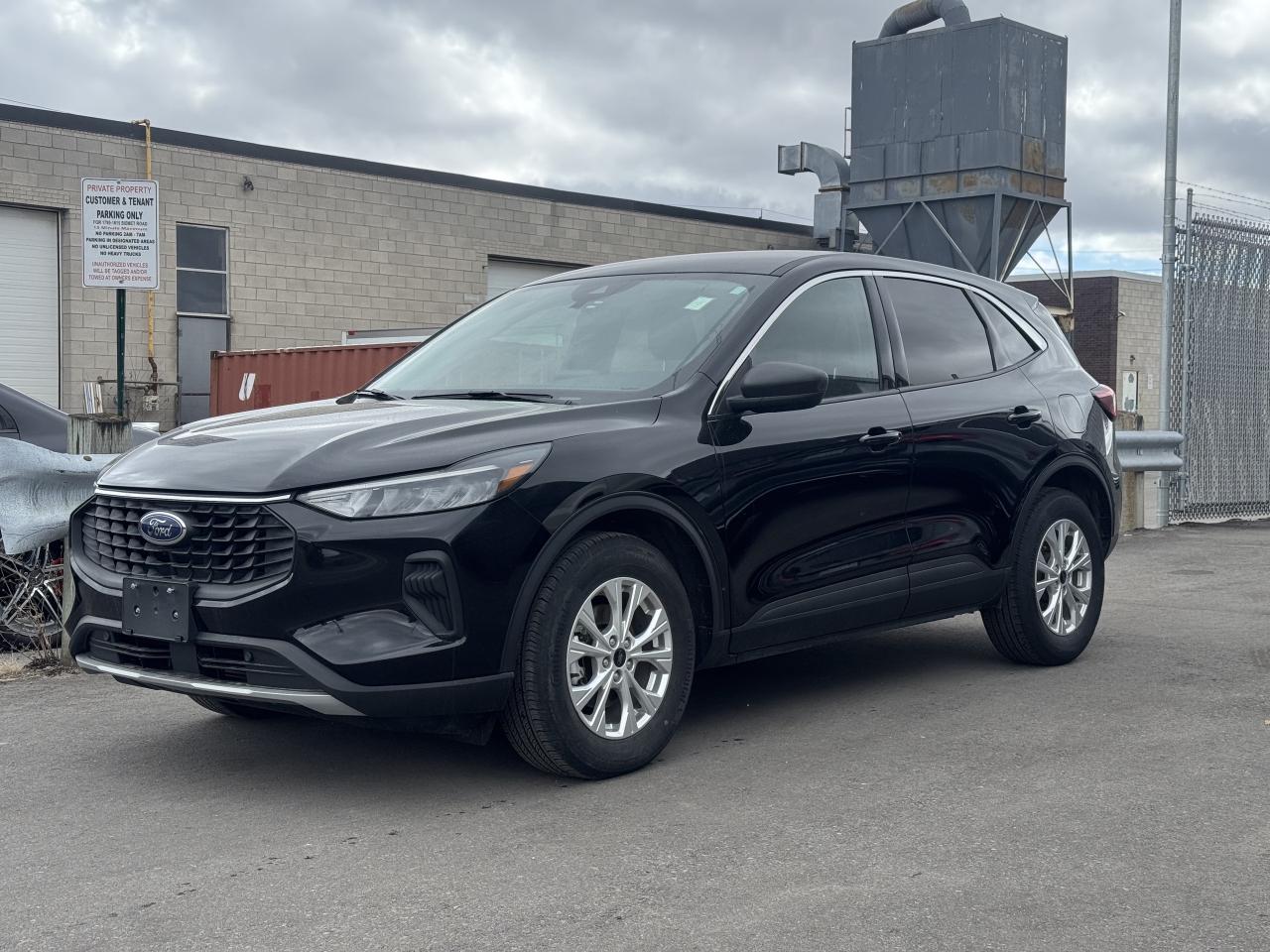 2023 Ford Escape ACTIVE AWD, HEATED SEATS, ALLOYS, CARPLAY Photo0