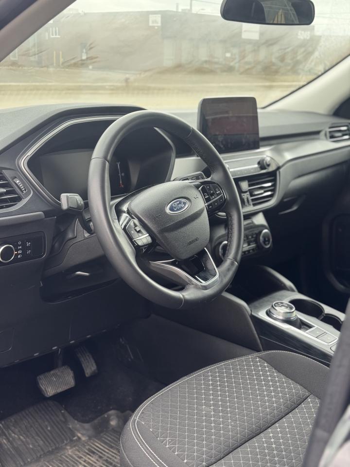 2023 Ford Escape ACTIVE AWD, HEATED SEATS, ALLOYS, CARPLAY Photo