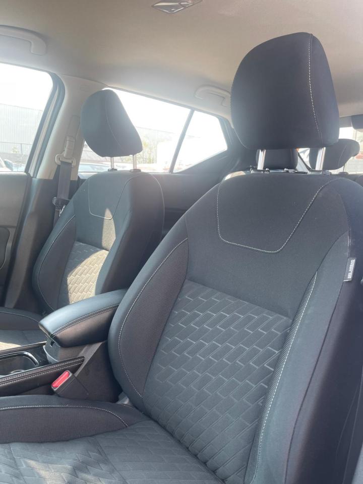 2023 Nissan Kicks SV, BACK UP CAMERA, CAR PLAY, HEATED SEATS Photo