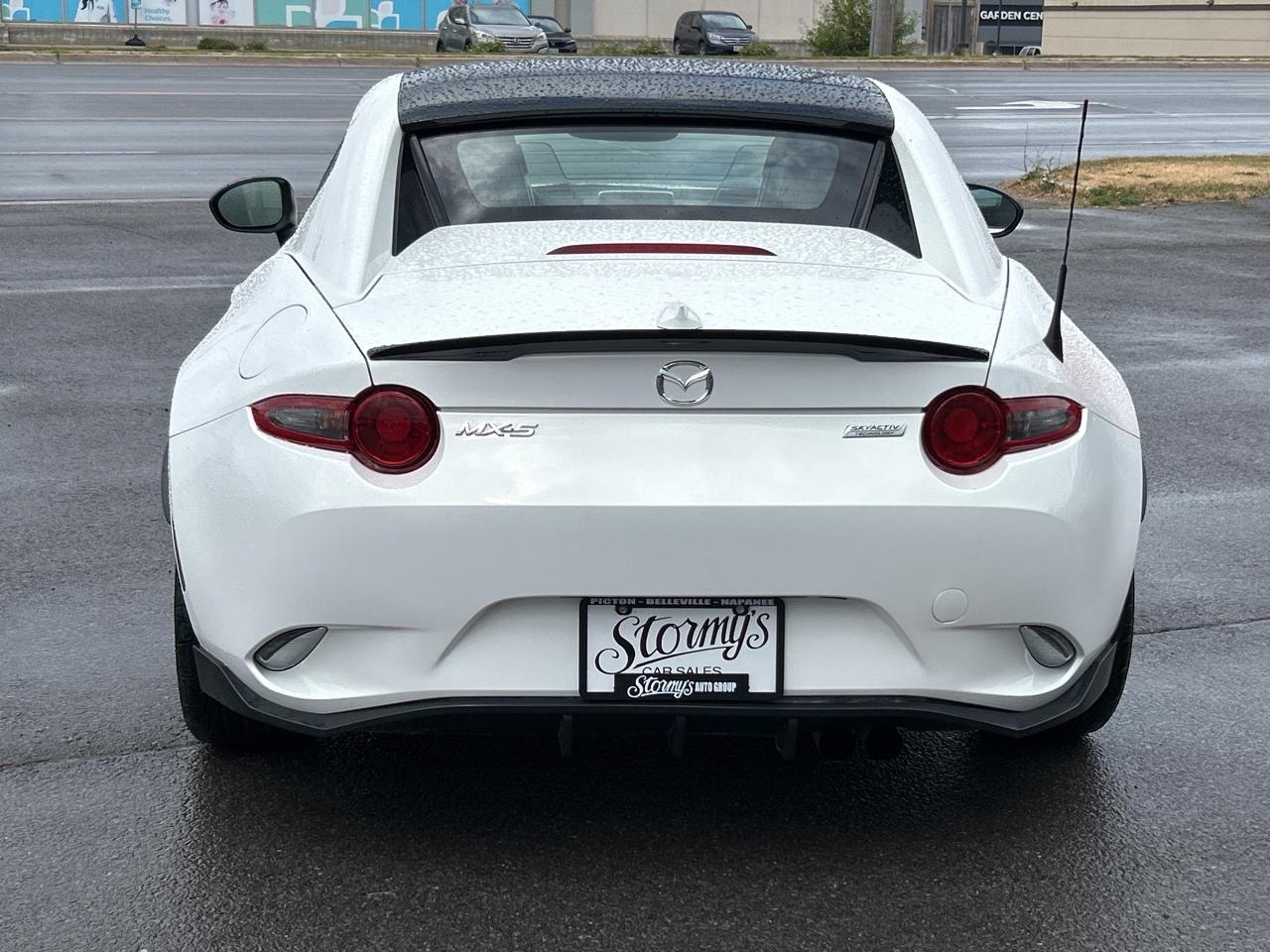 2017 Mazda MX-5 RF GT RF 6-SPEED!! LOW KMS CALL NAPANEE 613-354-2100 Photo