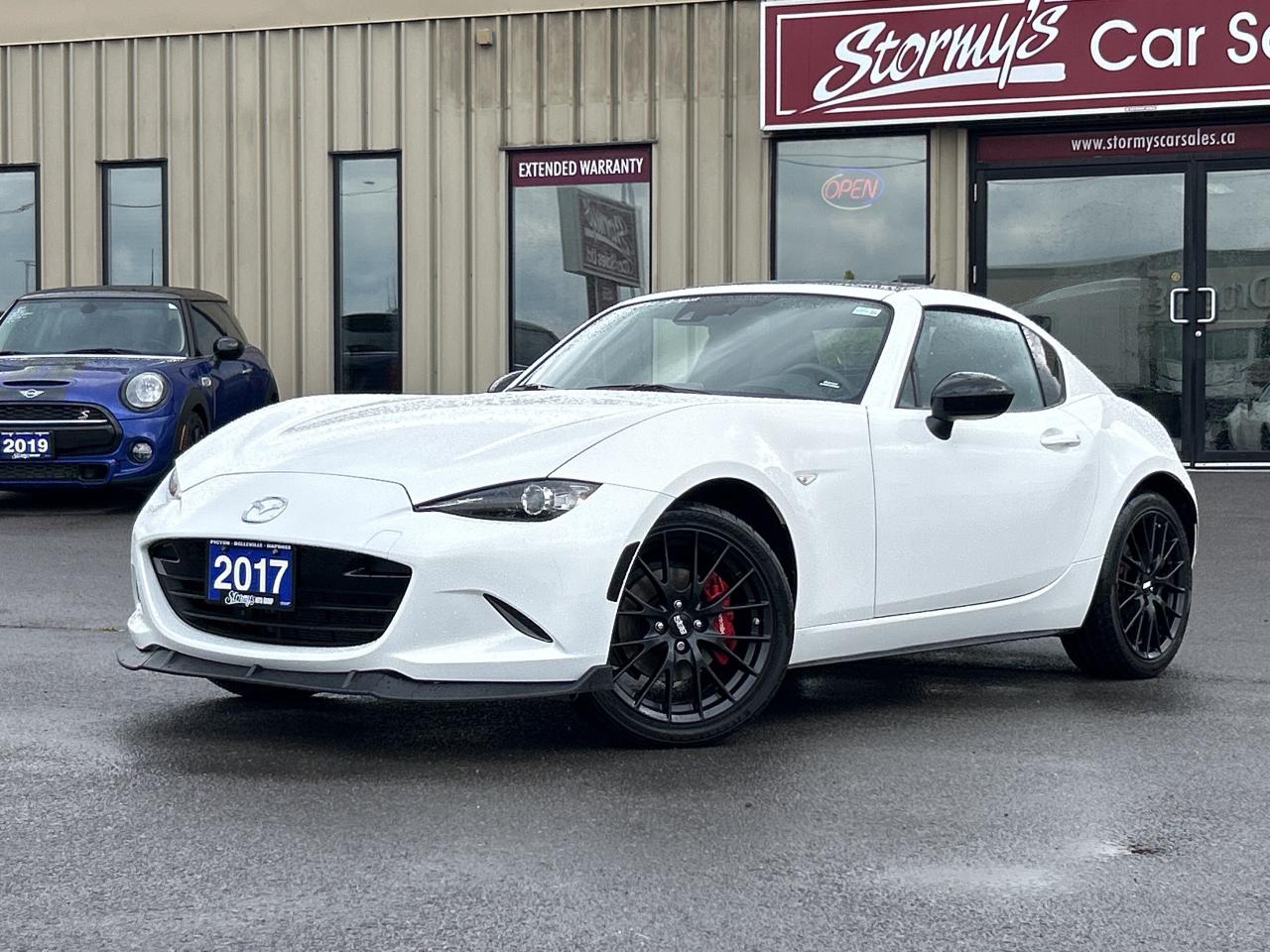 2017 Mazda MX-5 RF GT RF 6-SPEED!! LOW KMS CALL NAPANEE 613-354-2100 Photo