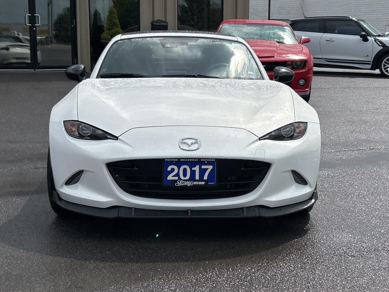 2017 Mazda MX-5 RF GT RF 6-SPEED!! LOW KMS CALL NAPANEE 613-354-2100 Photo