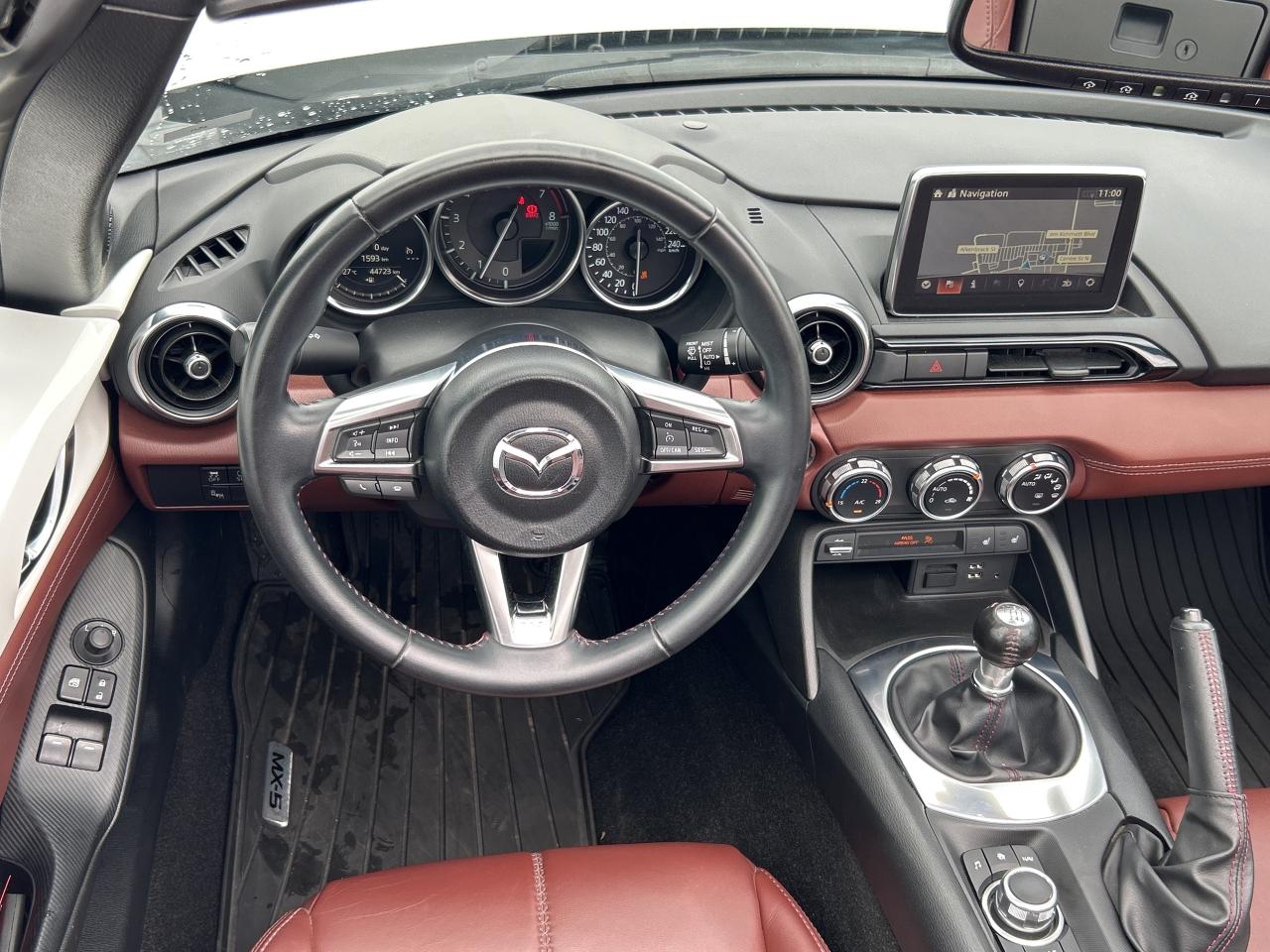 2017 Mazda MX-5 RF GT RF 6-SPEED!! LOW KMS CALL NAPANEE 613-354-2100 Photo