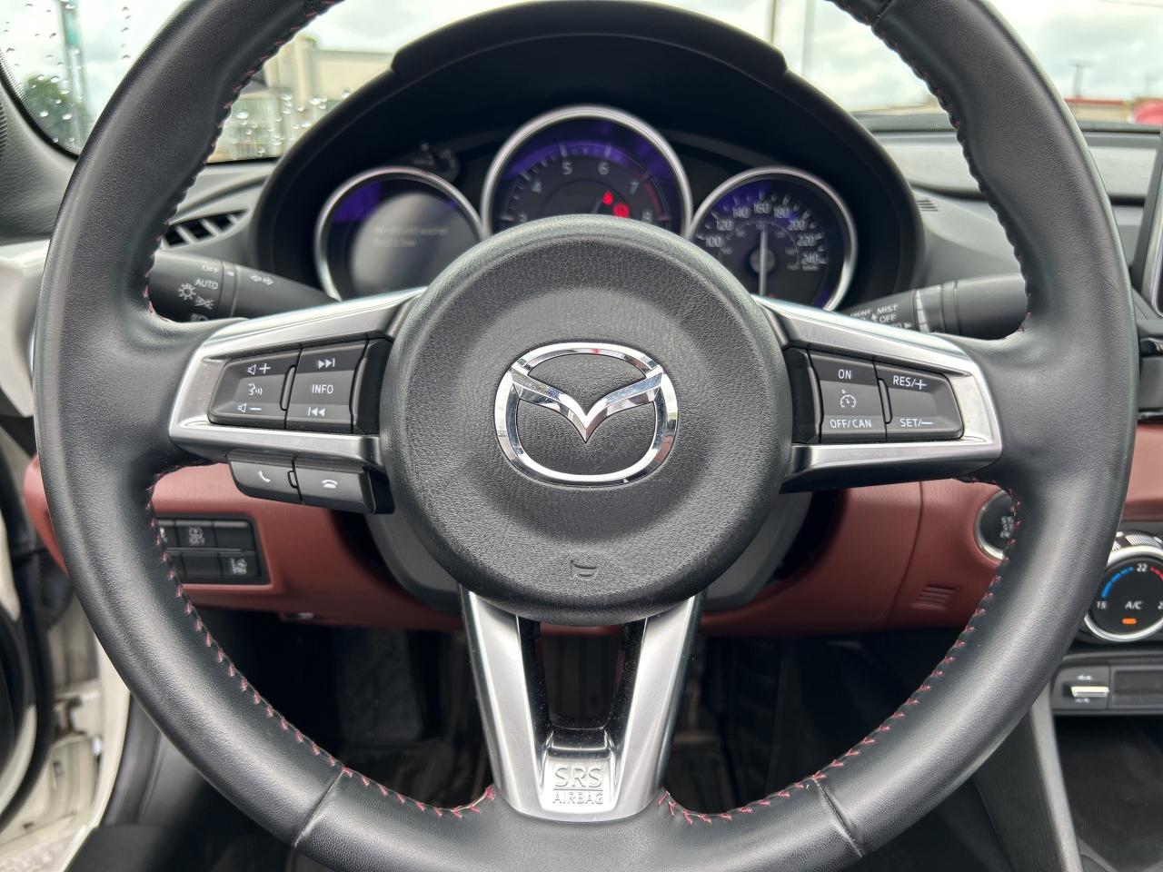2017 Mazda MX-5 RF GT RF 6-SPEED!! LOW KMS CALL NAPANEE 613-354-2100 Photo