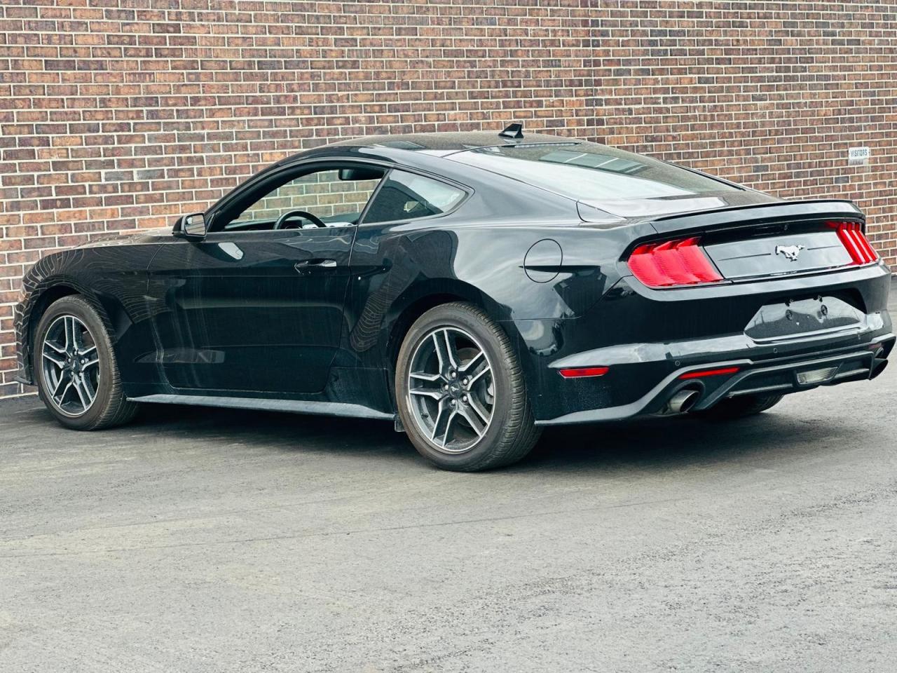 2020 Ford Mustang ECOBOOST PREMIUM, LEATHER, NAVI, BACKUP CAM Photo3