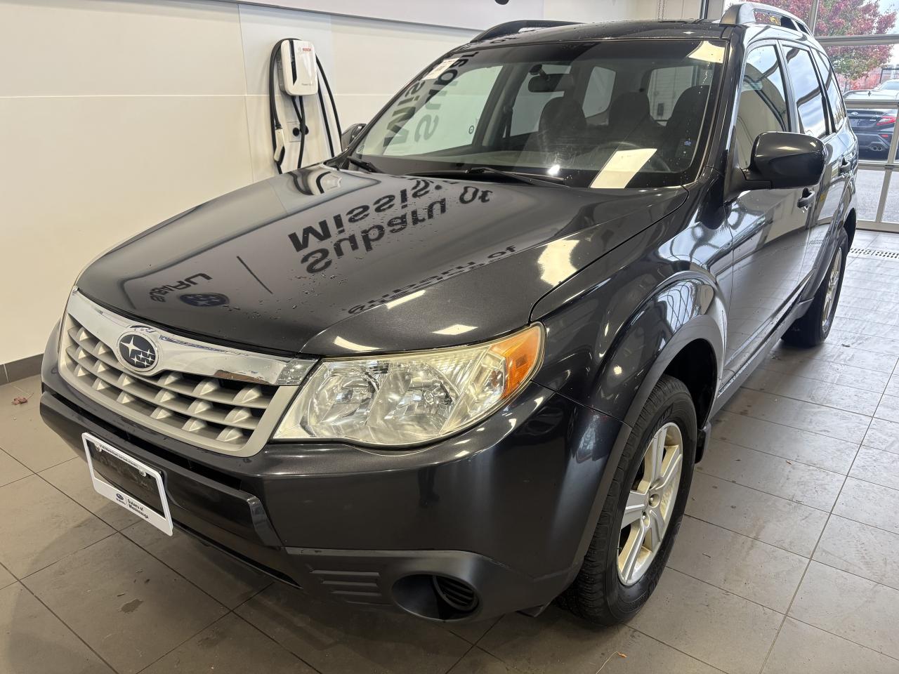 2011 Subaru Forester CONVENIENCE  2 SETS OF TIRES/RIMS   SOLD ASIS  AWD Photo2