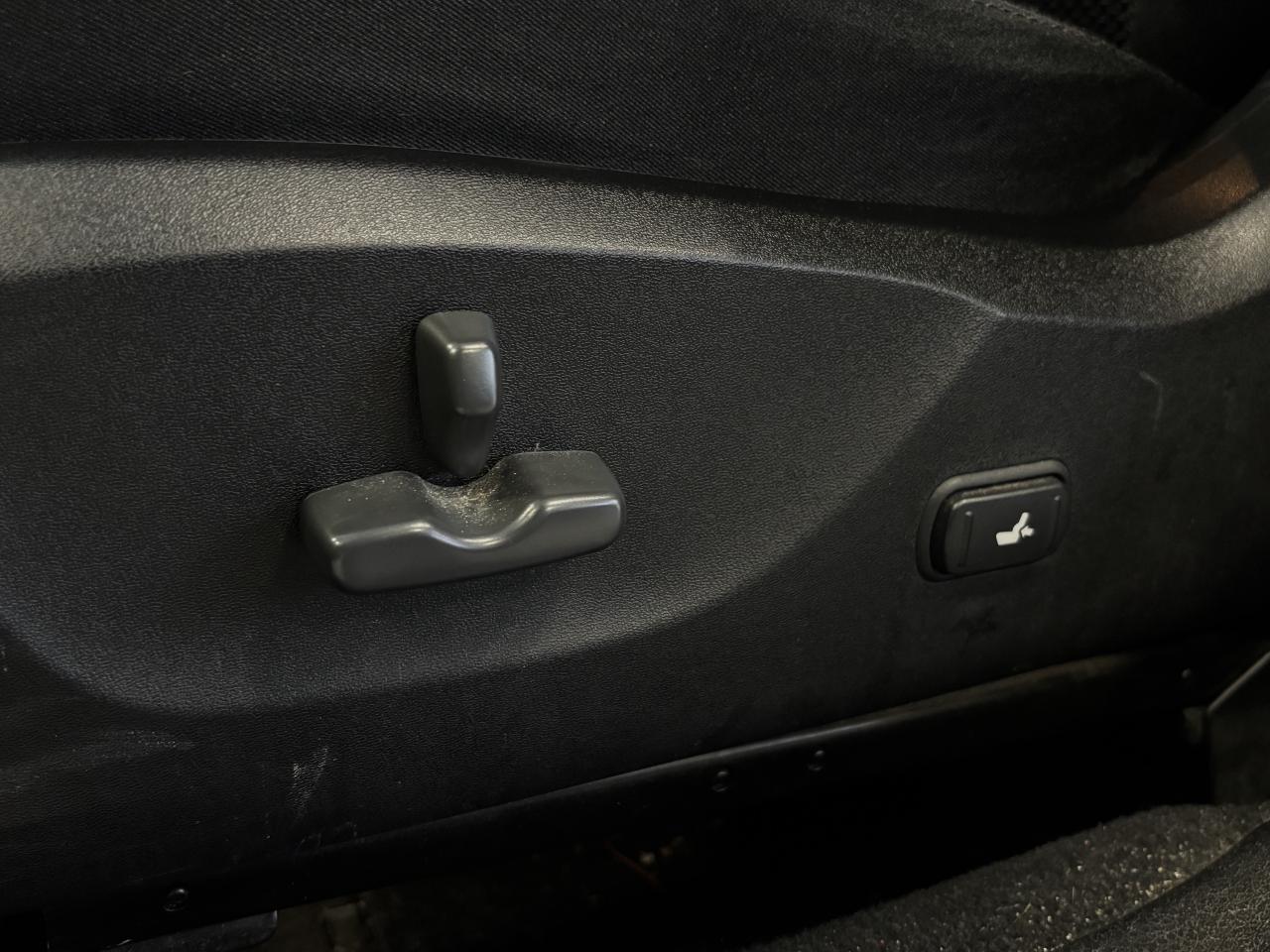 2011 Subaru Forester CONVENIENCE  2 SETS OF TIRES/RIMS   SOLD ASIS  AWD Photo