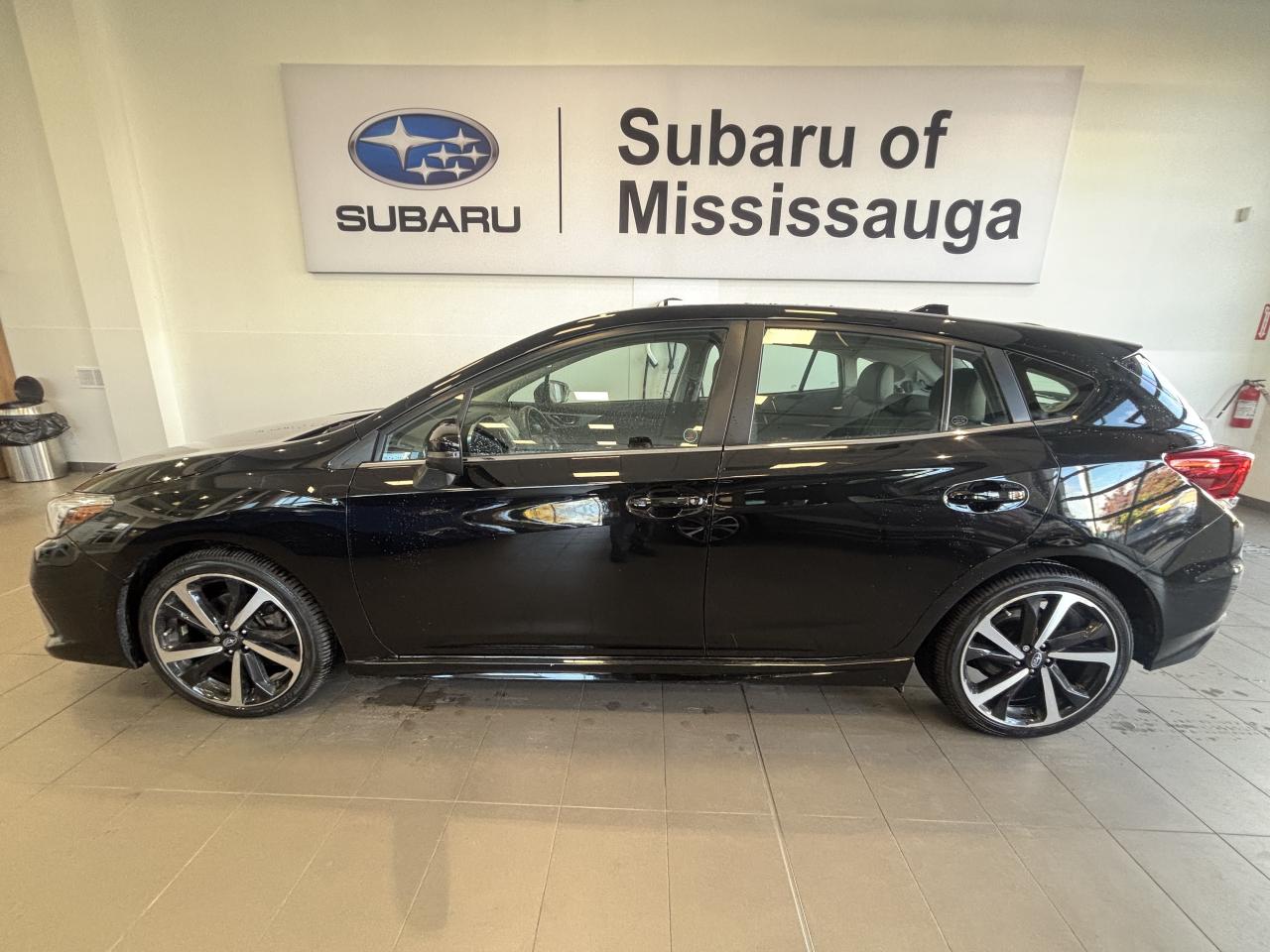 2023 Subaru Impreza Sport-tech   EyeSight   LEATHER   SUNROOF   CAMERA Photo2