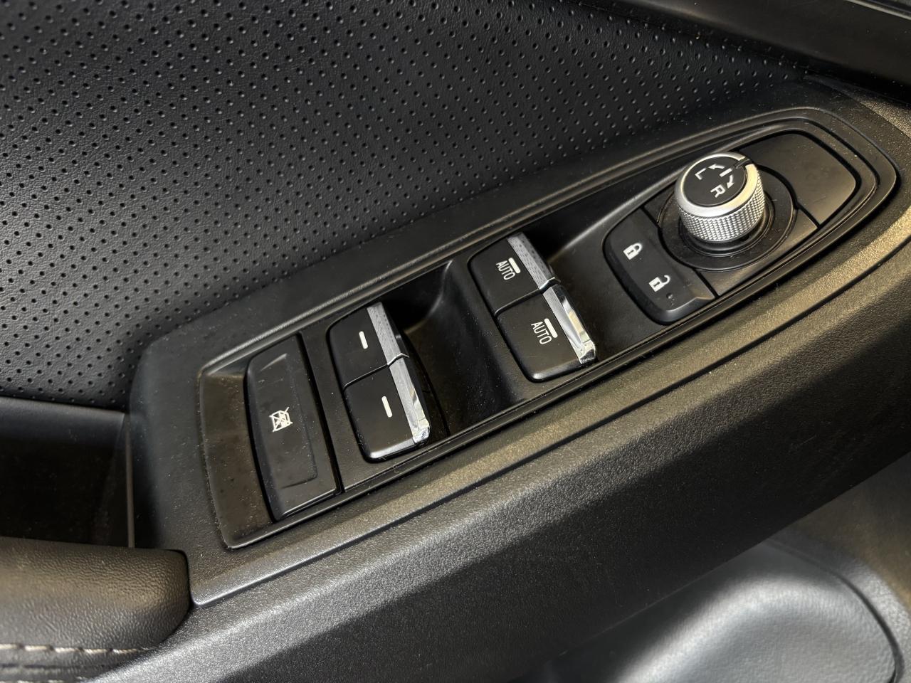 2023 Subaru Impreza Sport-tech   EyeSight   LEATHER   SUNROOF   CAMERA Photo