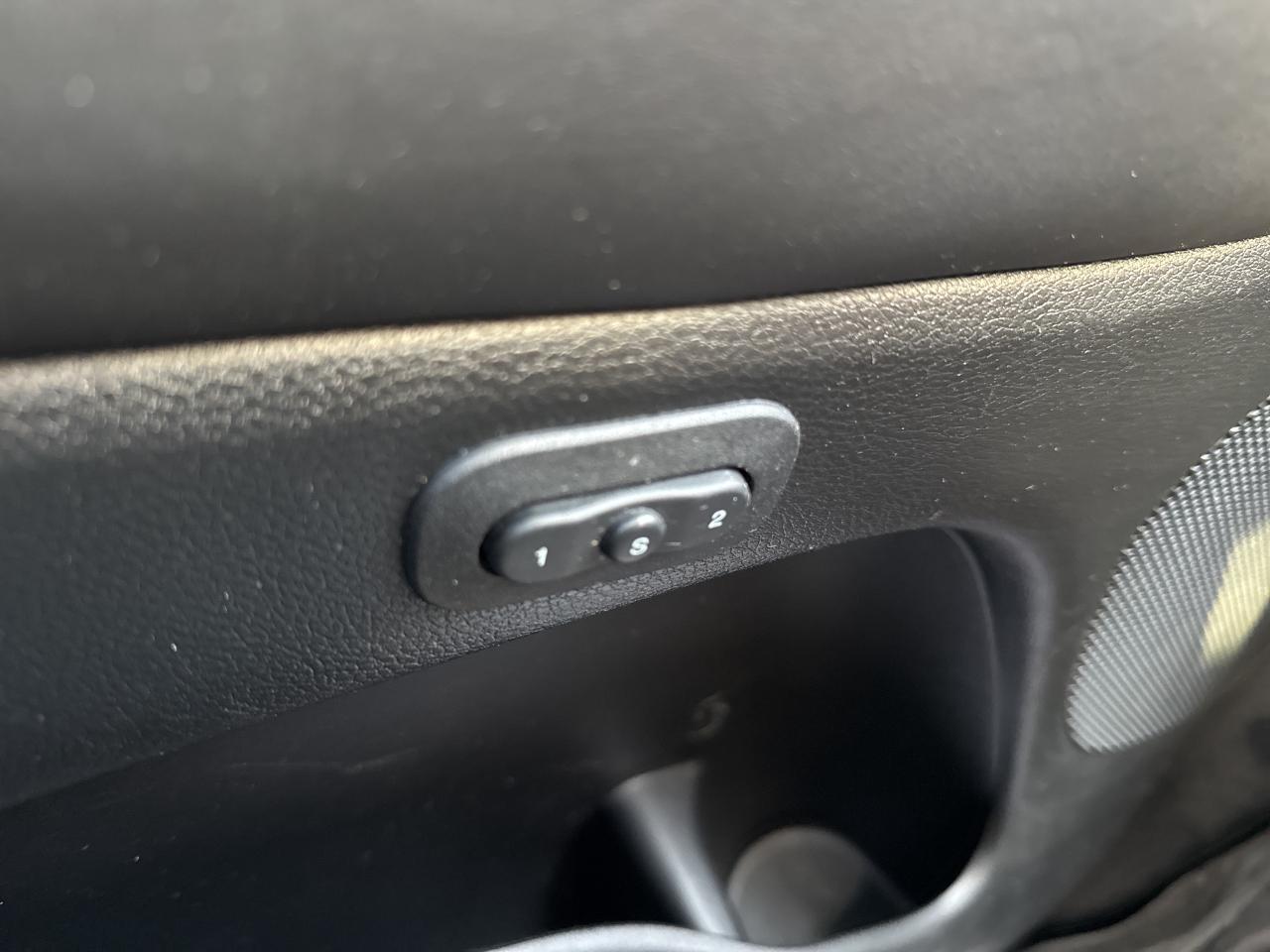 2014 Jeep Grand Cherokee Overland AS IS Photo