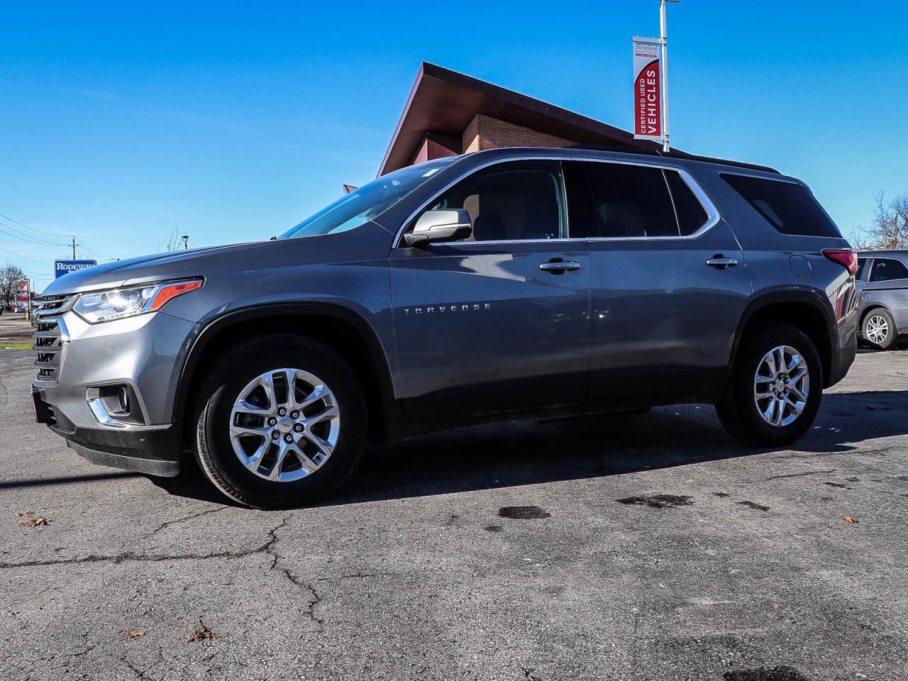 2021 Chevrolet Traverse LT CLOTH   CLEAN   7 PASS.   AWD Photo4