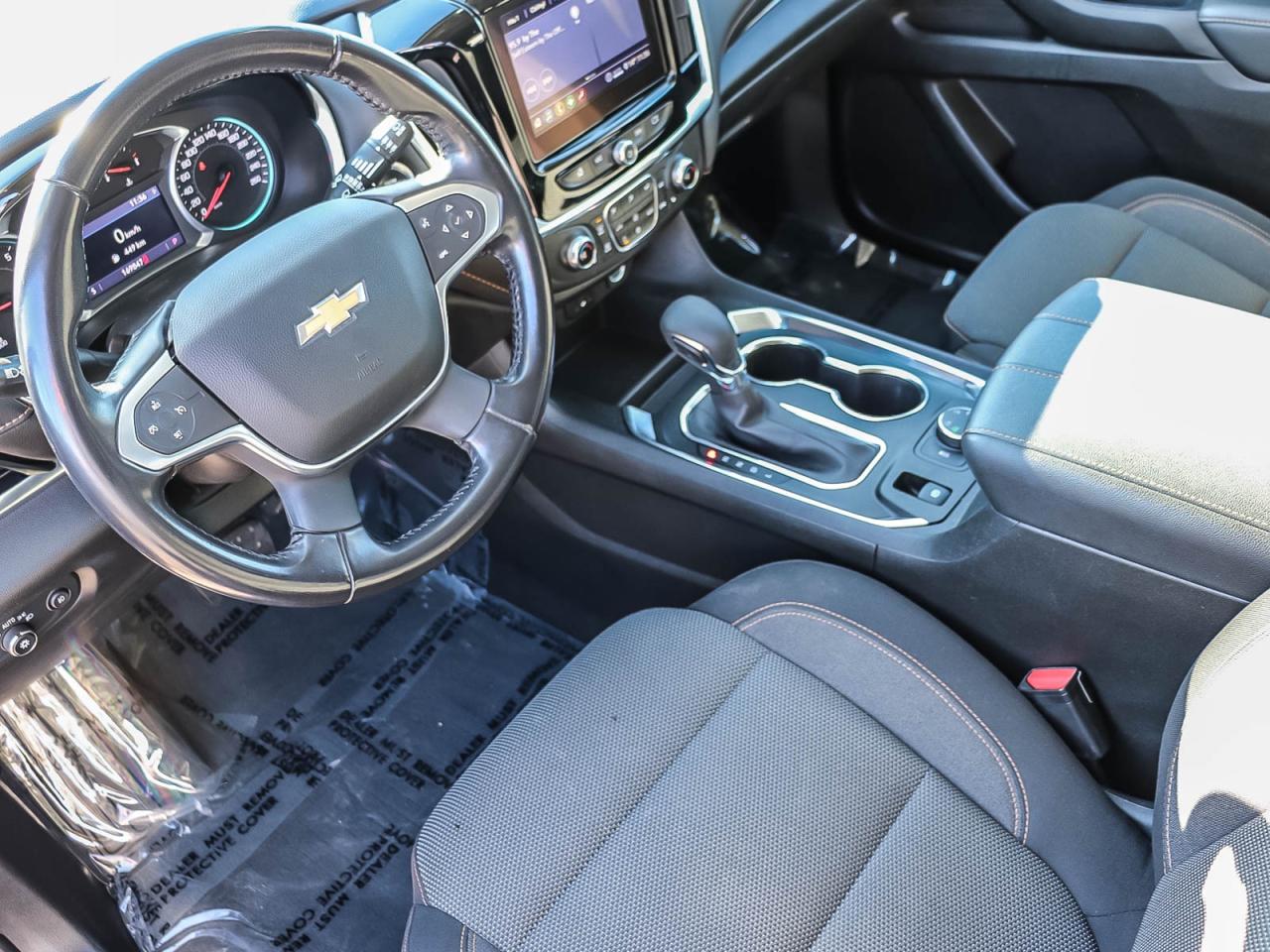 2021 Chevrolet Traverse LT CLOTH   CLEAN   7 PASS.   AWD Photo