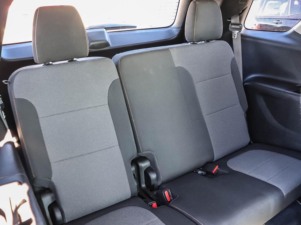 2021 Chevrolet Traverse LT CLOTH   CLEAN   7 PASS.   AWD Photo