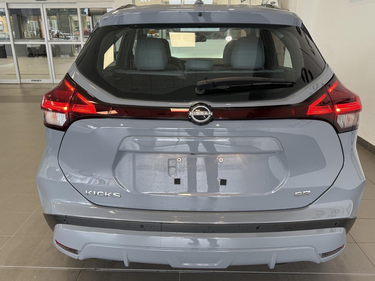 2023 Nissan Kicks SR   ONE OWNER   CLEAN CARFAX   EXTRA TIRES (ONLY) Photo