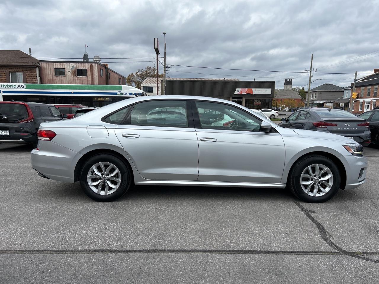 2020 Volkswagen Passat Comfortline **CALL BELLEVILLE 613-961-8848 Photo