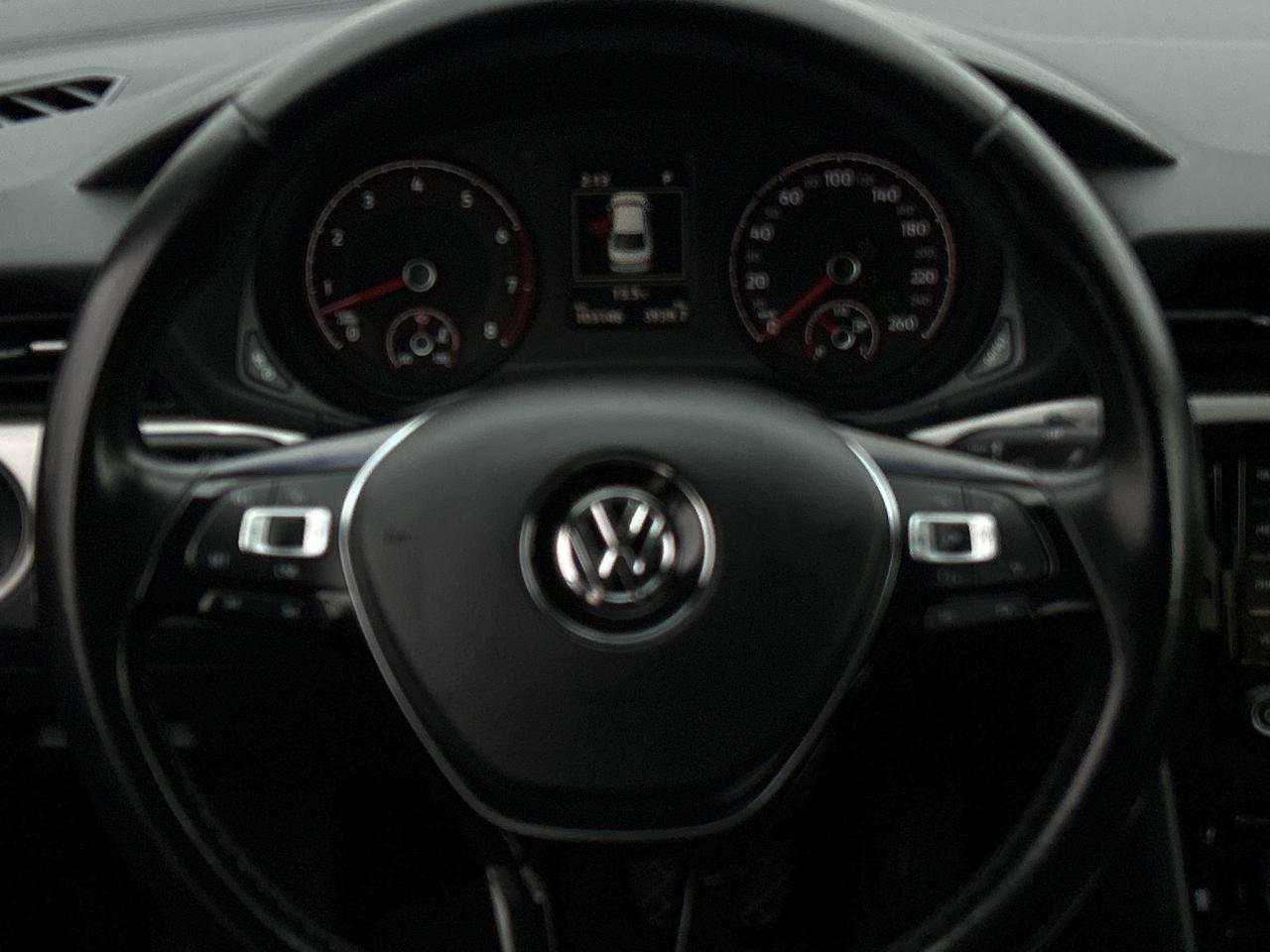 2020 Volkswagen Passat Comfortline **CALL BELLEVILLE 613-961-8848 Photo