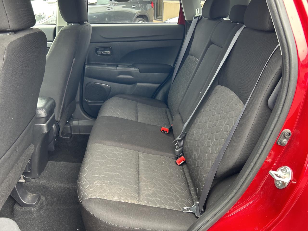 2021 Mitsubishi RVR SE AWD/BACKUP CAM/HEATED SEATS  CALL 613-961-8848 Photo