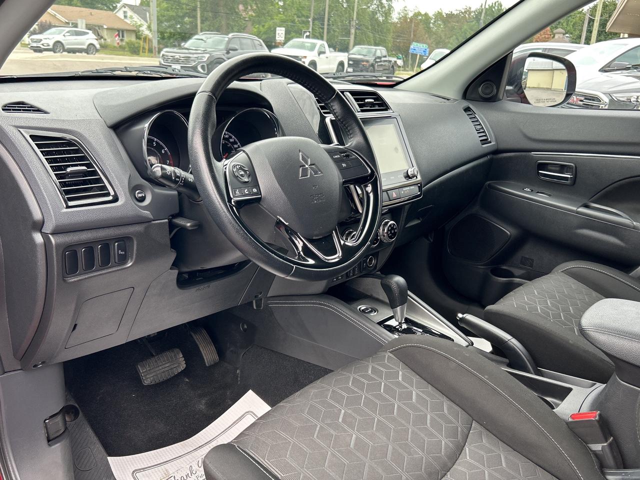 2021 Mitsubishi RVR SE AWD/BACKUP CAM/HEATED SEATS  CALL 613-961-8848 Photo