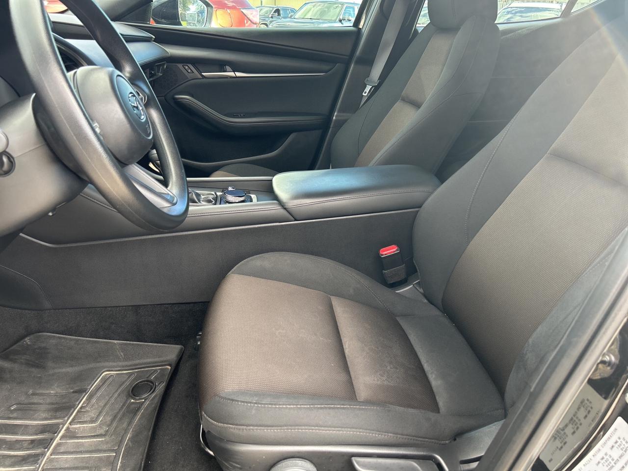 2020 Mazda Mazda3 Sport GX HEATED SEATS/BACKUP CAM  CALL PICTON Photo