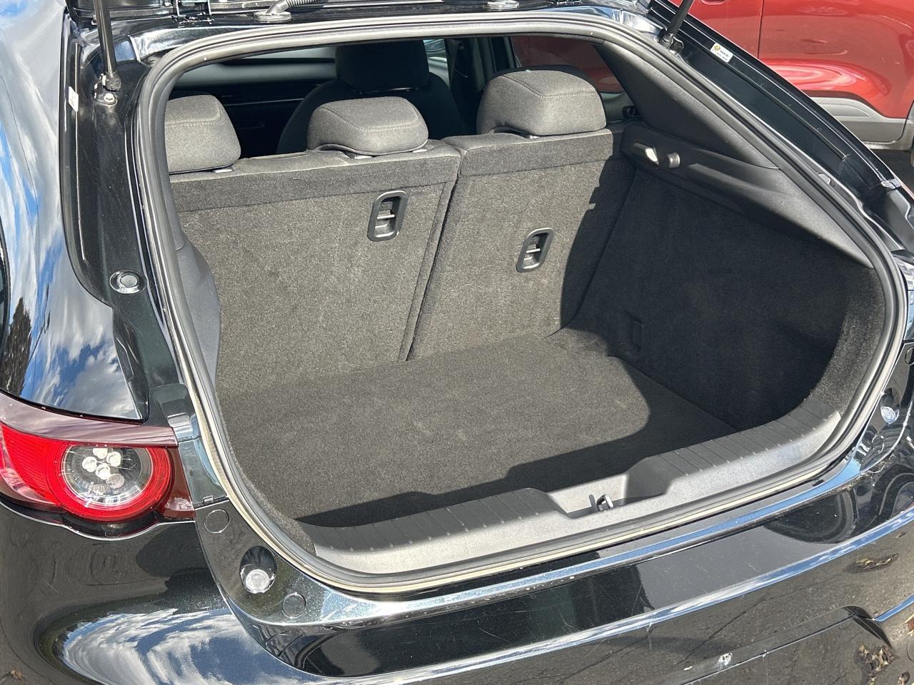 2020 Mazda Mazda3 Sport GX HEATED SEATS/BACKUP CAM  CALL PICTON Photo