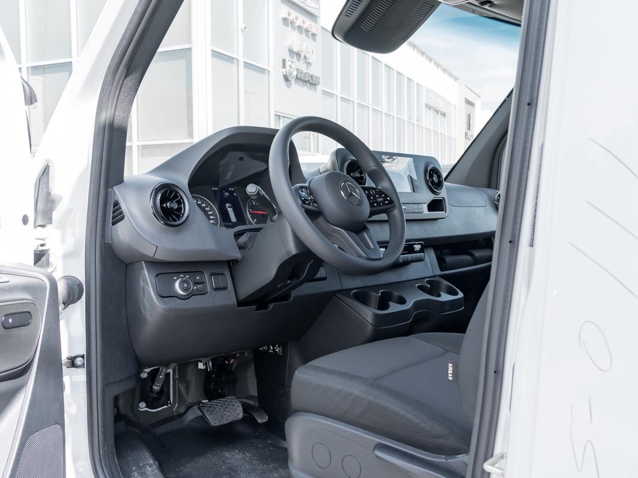 2024 Mercedes-Benz Sprinter 3500 170 WB Photo