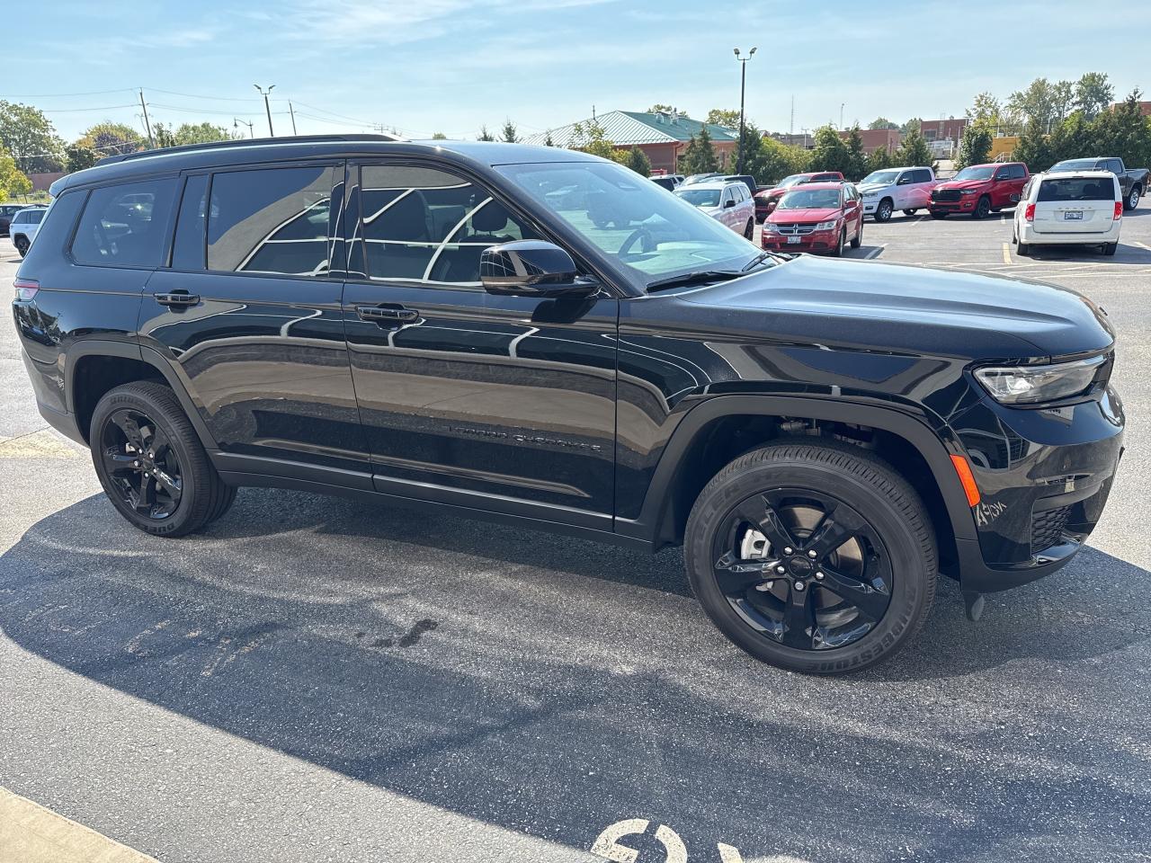 2025 Jeep Grand Cherokee L ALTITUDE Photo