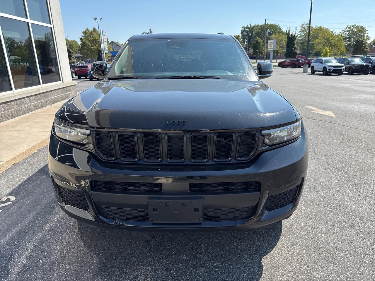 2025 Jeep Grand Cherokee L ALTITUDE Photo