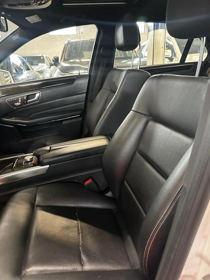 2014 Mercedes-Benz E-Class E300, NAV, LEATHER INTERIOR, ALLOYS Photo