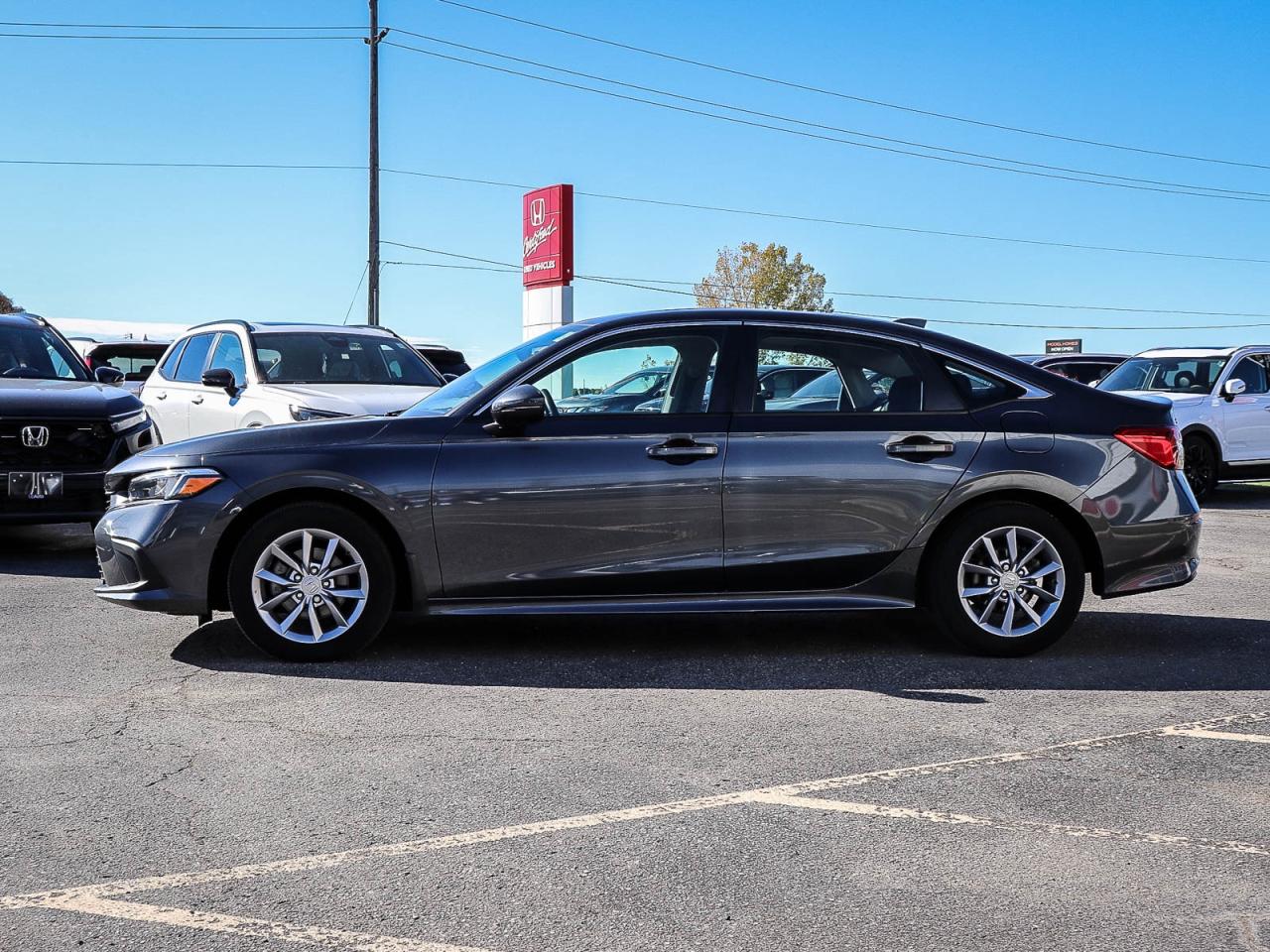 2022 Honda Civic Sedan EX   HONDA CERTIFIED   LEASE RETURN   CLEAN Photo