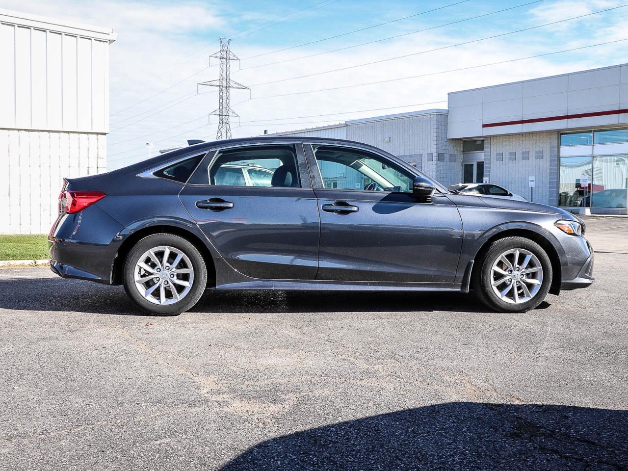 2022 Honda Civic Sedan EX   HONDA CERTIFIED   LEASE RETURN   CLEAN Photo