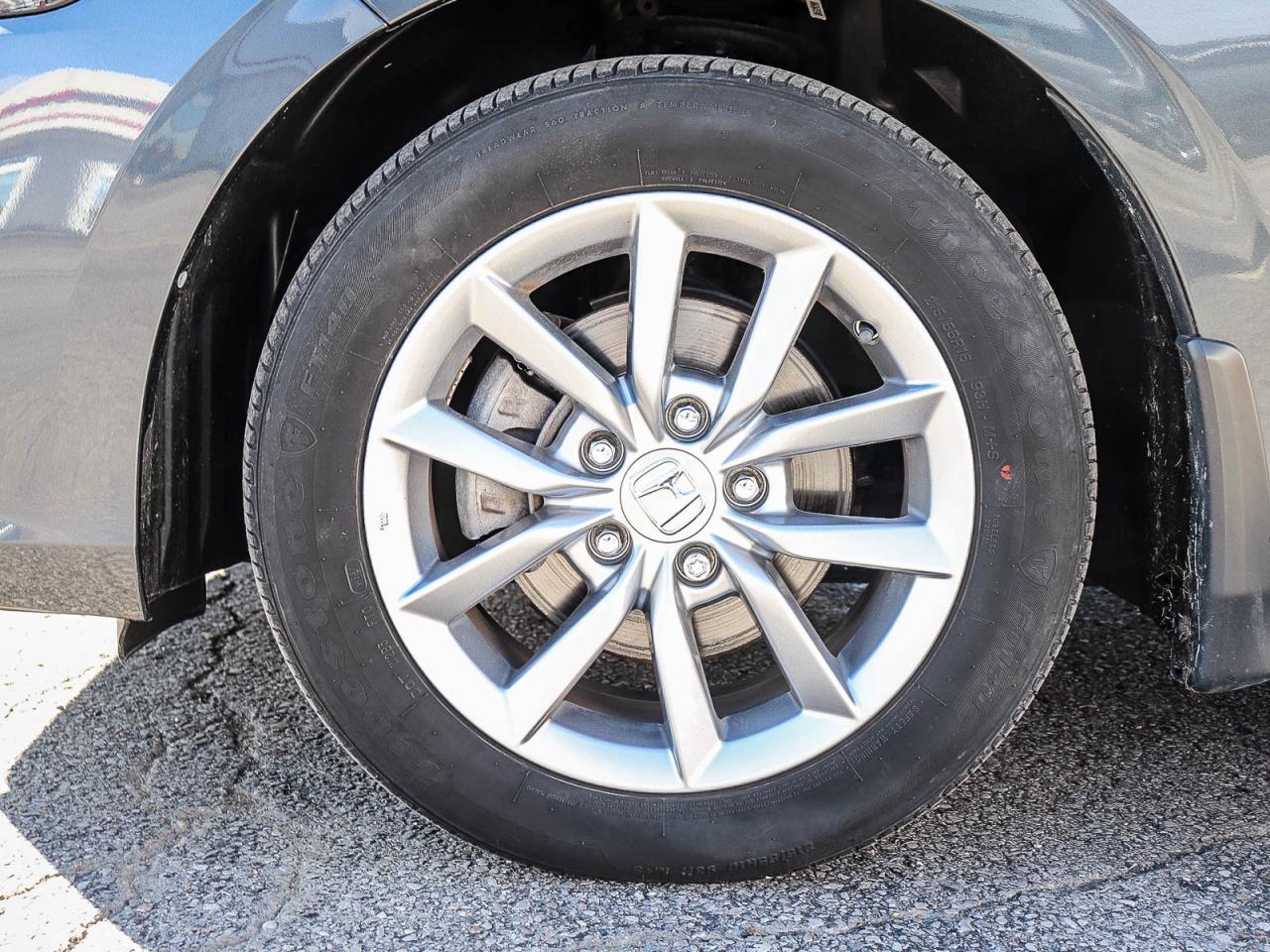 2022 Honda Civic Sedan EX   HONDA CERTIFIED   LEASE RETURN   CLEAN Photo