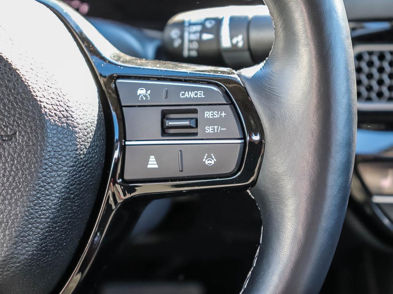 2022 Honda Civic Sedan EX   HONDA CERTIFIED   LEASE RETURN   CLEAN Photo