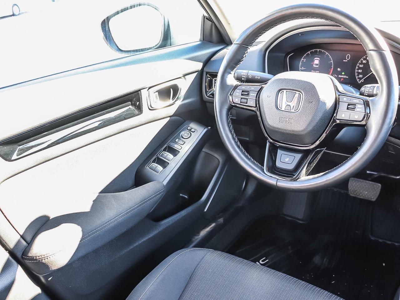 2022 Honda Civic Sedan EX   HONDA CERTIFIED   LEASE RETURN   CLEAN Photo