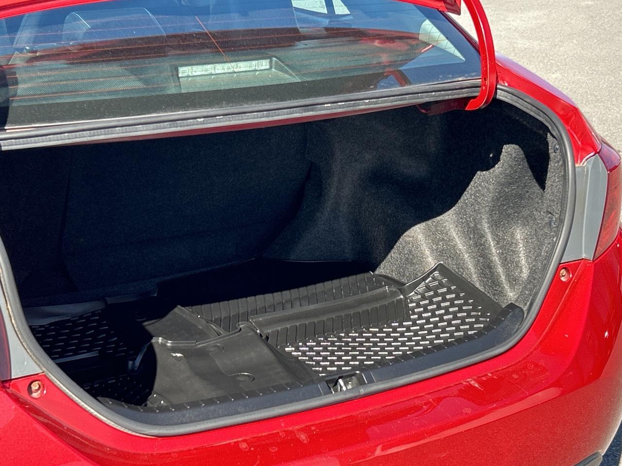 2019 Toyota Corolla SE CALL NAPANEE  117k Photo