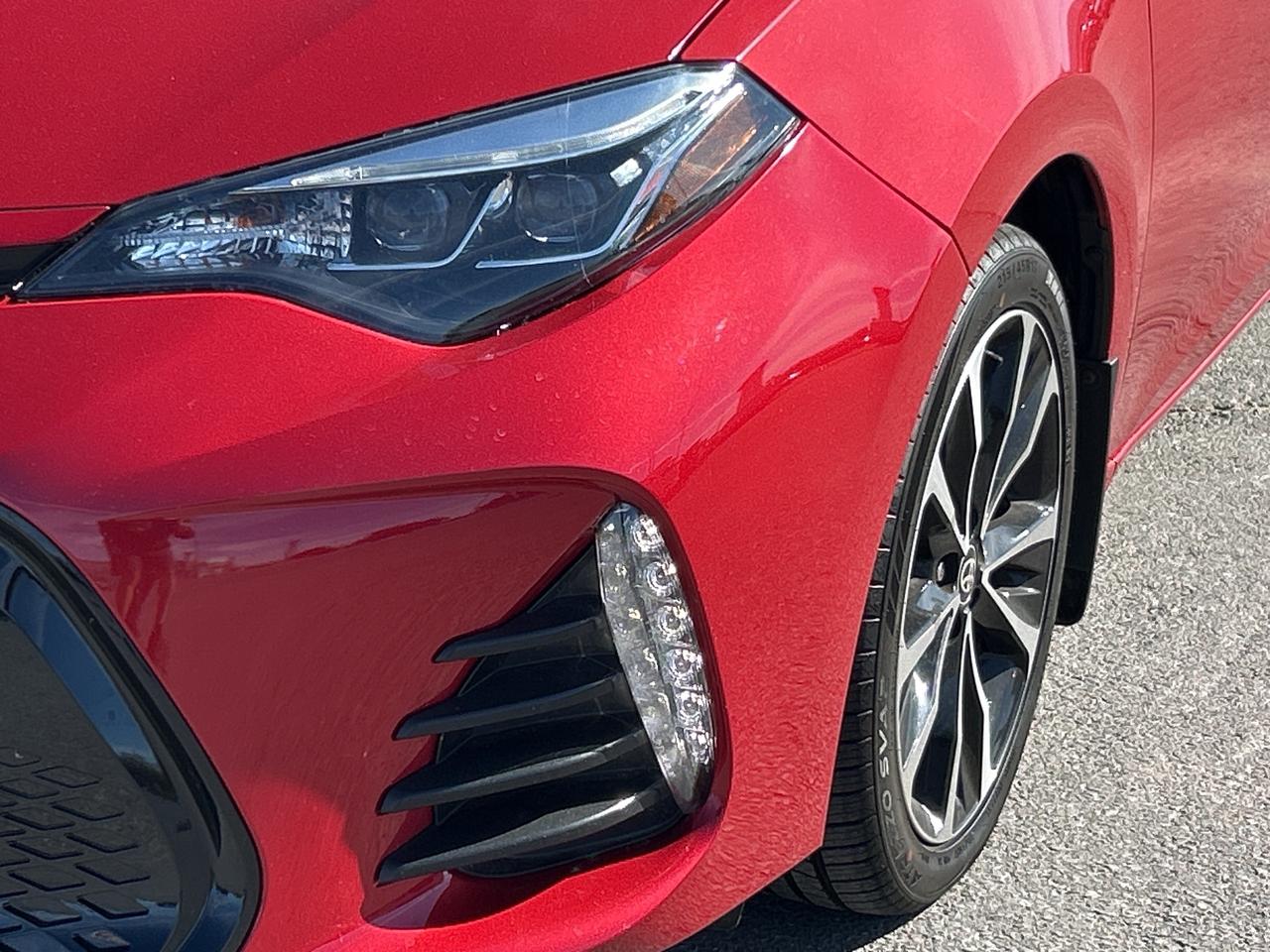 2019 Toyota Corolla SE  ** CALL BELLEVILLE @ 1-613-961-8848  117k Photo