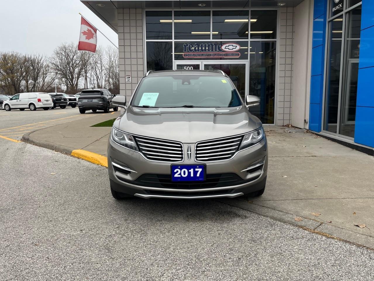 2017 Lincoln MKC SELECT ULTRA LOW KM Photo