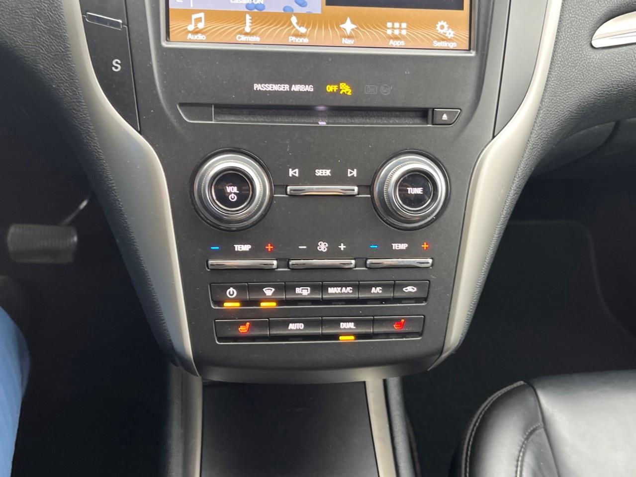 2017 Lincoln MKC SELECT ULTRA LOW KM Photo