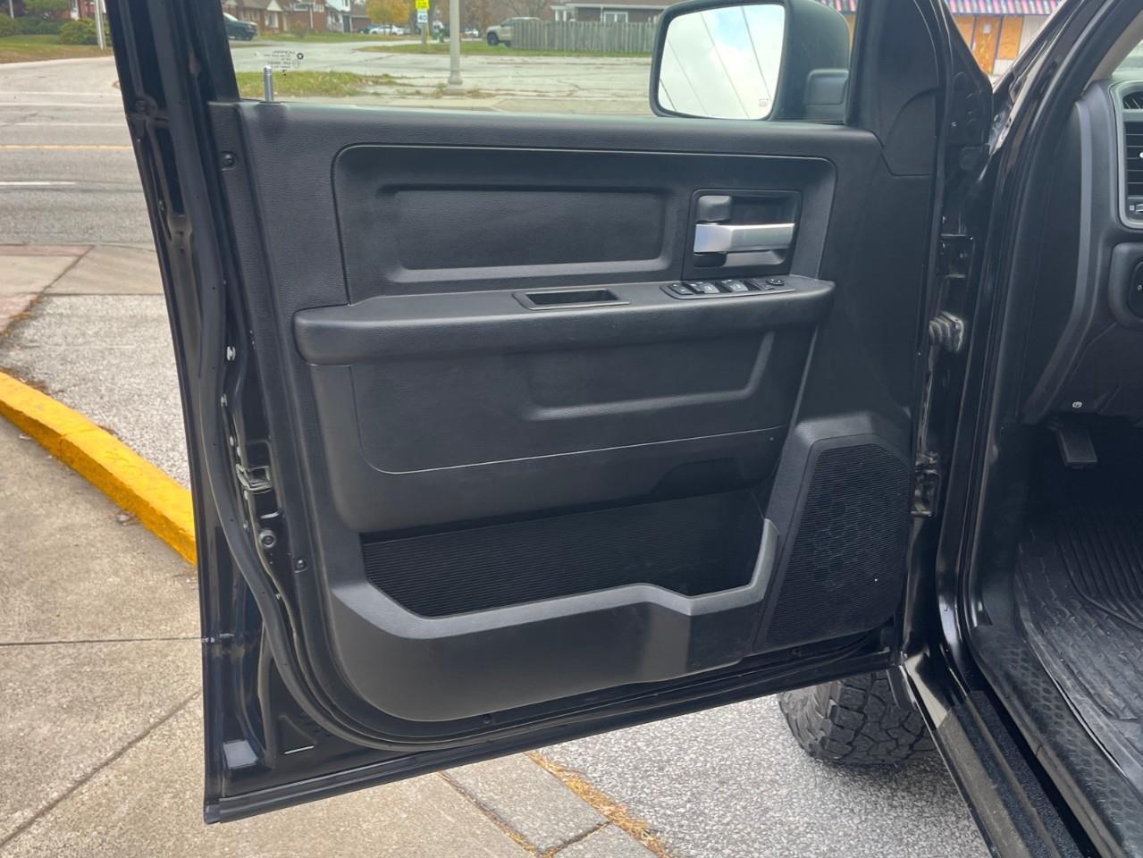 2019 RAM 2500 TRADESMAN WORK READY! Photo