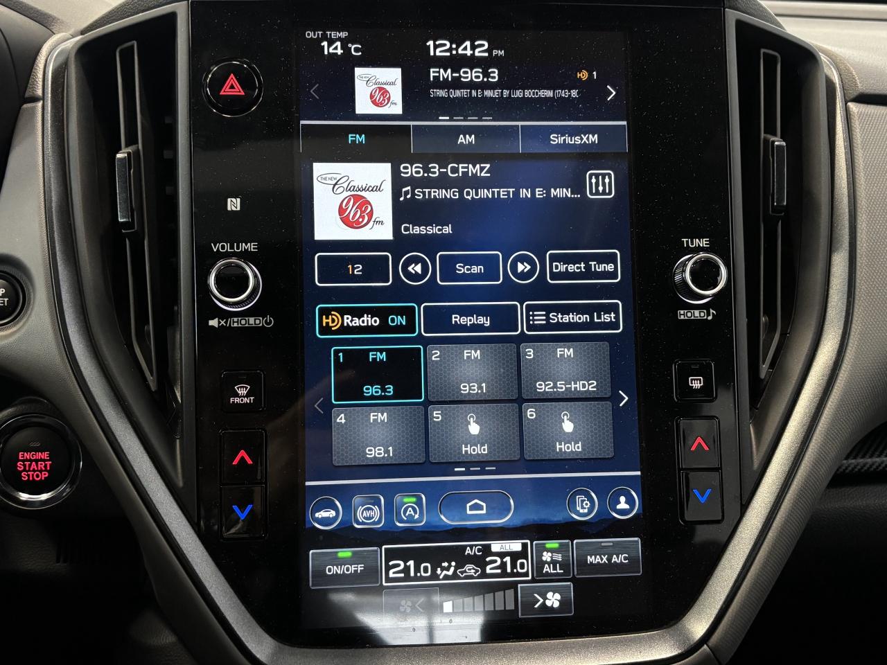 2024 Subaru Crosstrek ONYX   1 OWNER   CLEAN CARFAX   SUNROOF   CARPLAY! Photo