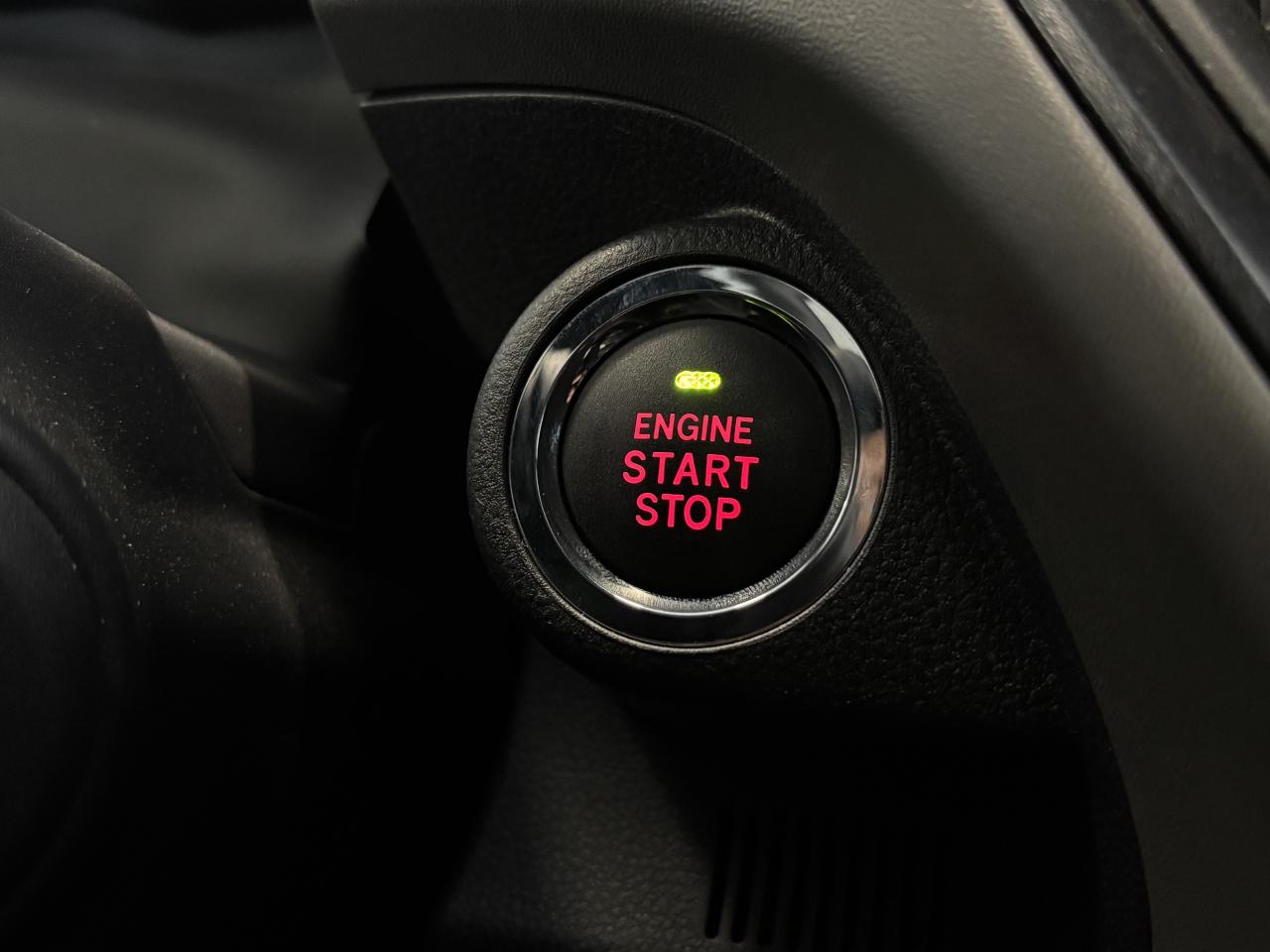 2024 Subaru Crosstrek ONYX   1 OWNER   CLEAN CARFAX   SUNROOF   CARPLAY! Photo