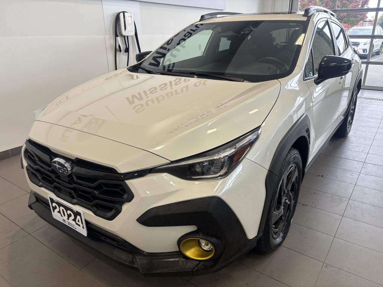 2024 Subaru Crosstrek ONYX   1 OWNER   CLEAN CARFAX   SUNROOF   CARPLAY! Photo2