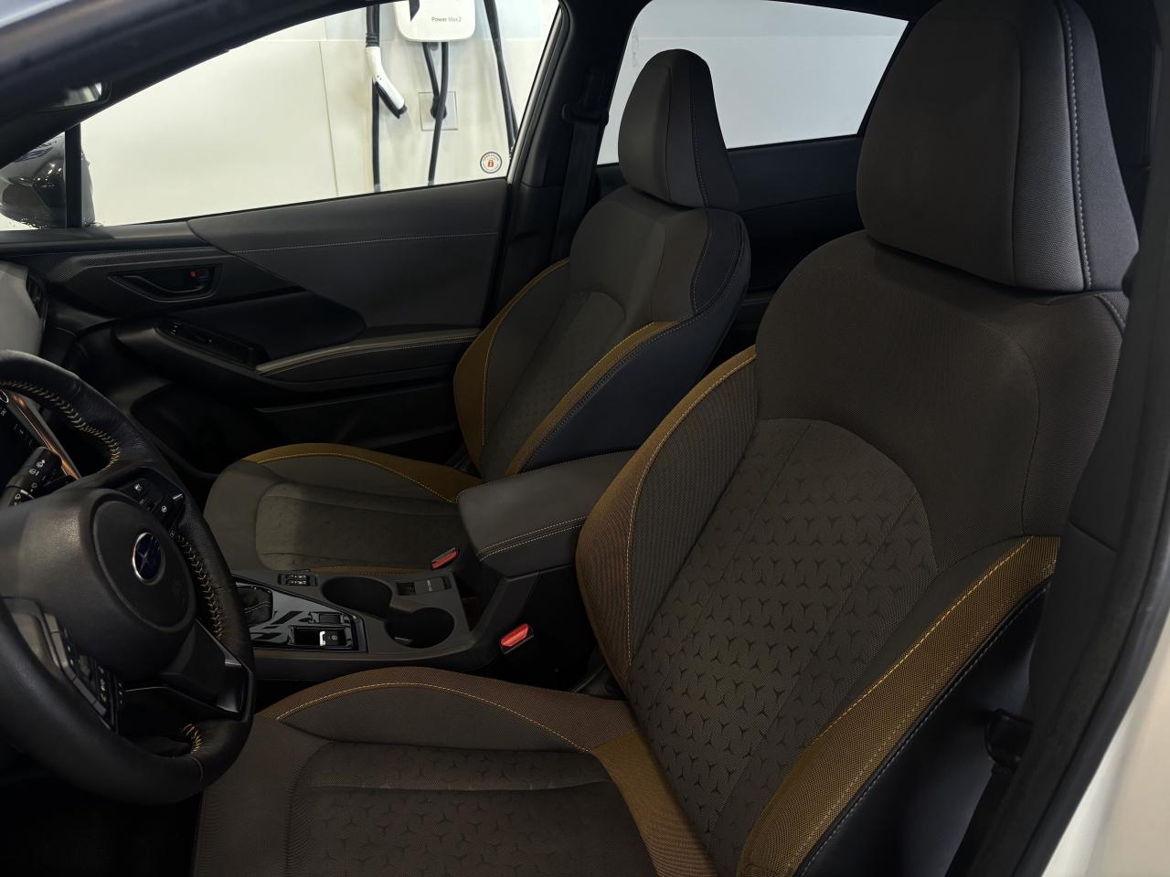 2024 Subaru Crosstrek ONYX   1 OWNER   CLEAN CARFAX   SUNROOF   CARPLAY! Photo